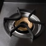 SANTOS GÁZGRILL - S-401 PRO, FEKETE-ROZSDAMENTES ACÉL, RÁCSKIEMELŐVEL
