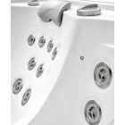 Prémium masszázsmedence modern megjelenéssel